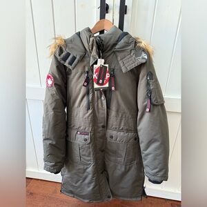 Canada Weather Gear Women's Olive Puffer Jacket